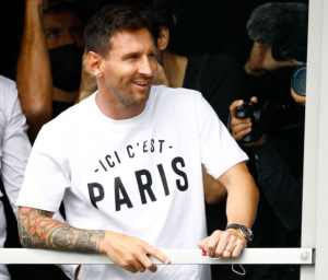 En VIDEO: El saludo de Messi a una afición eufórica en París que confirma una nueva era el fútbol mundial