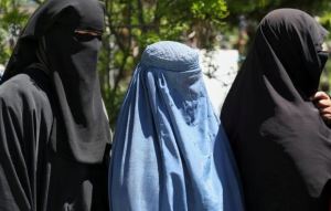 Talibanes disuelven el Ministerio de la Mujer y crean el que se encargará de aplicar las normas islámicas