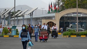 Cientos de empleados de la embajada de EEUU ya fueron evacuados de Afganistán