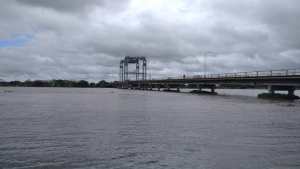 Crecida del río Apure desde el puente María Nieves #28Ago (Foto)