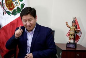 El primer ministro de Perú financió campaña con dinero ilícito, según un colaborador de la Fiscalía