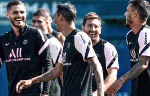El gesto cómplice que le dedicó Icardi a Messi tras su segundo entrenamiento con el PSG
