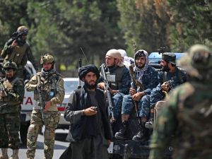 Rusia, Francia y Reino Unido ven favorable crear una zona de seguridad en Kabul para operaciones humanitarias