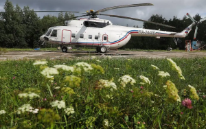 Helicóptero con 16 personas a bordo se precipitó sobre un lejano lago ruso (Video)