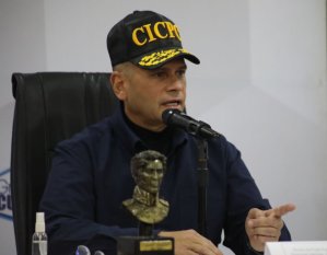 “No se descarta sabotaje”: Chavismo apeló a su misma tesis tras incendio en depósitos del Ivss en Antímano