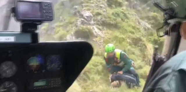 Muere un escalador de 52 años al caer desde 30 metros de altura en una  cordillera en España
