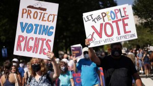 Cientos de personas manifestaron en varias ciudades de EEUU por el derecho al voto