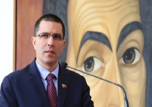 Jorge Arreaza asume como Ministro de Industrias y Producción Nacional