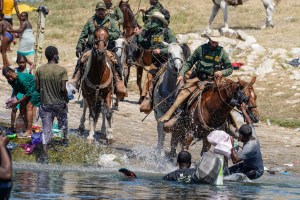 EEUU dejará de usar caballos para patrullar el cruce de haitianos en la frontera