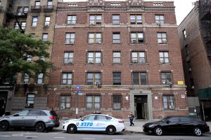Espantoso crimen en El Bronx: Apuñaló a su esposa en el pecho y luego se ahorcó