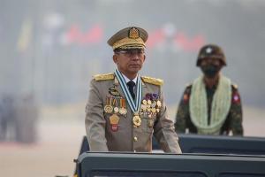 Un enviado especial de China en Birmania se reúne con el líder de la junta militar que dio el golpe de Estado