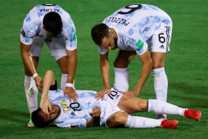Conmebol reveló audio del VAR sobre la brutal patada de Martínez a Messi (Video)