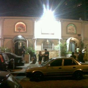 La disculpa del reconocido restaurante de pizzas ante el bochornoso incidente con una pareja gay en Caracas (Comunicado)
