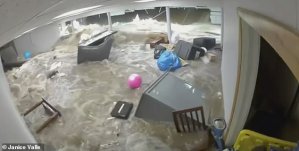 Hombre de Nueva Jersey casi murió aplastado en su casa por los estragos del huracán Ida (VIDEO)