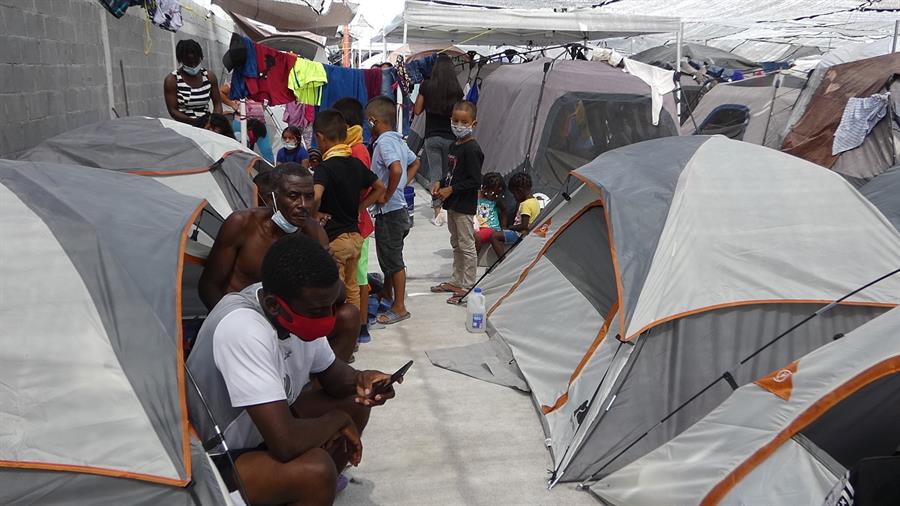 La llegada de migrantes haitianos saturó los albergues de la ciudad mexicana de Reynosa (Fotos)