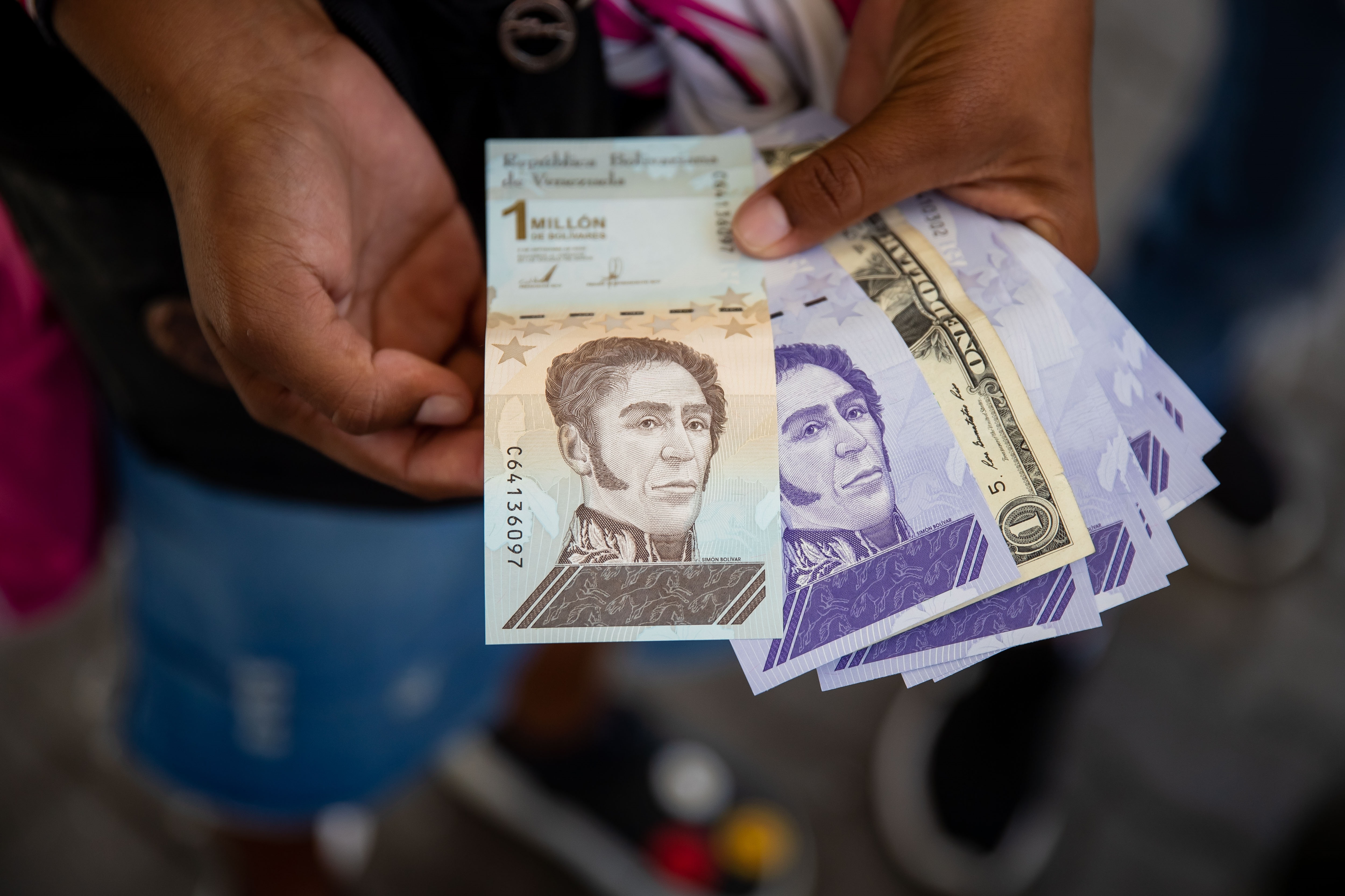 Economista venezolano afirmó que durante 2022 el país seguirá bajo la inflación más alta del mundo