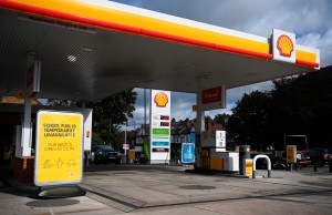 Reino Unido ordenó a los militares prepararse para conducir camiones con gasolina