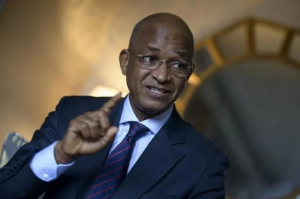 El líder de la oposición de Guinea ofreció apoyo a los golpistas que derrocaron al presidente