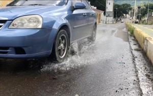 Tuberías rotas agudizan fallas del suministro de agua potable en San Juan de Los Morros
