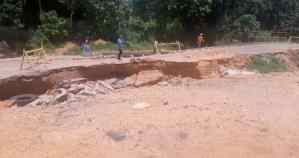 Tres puentes están a punto de colapsar en el municipio Guanipa en Anzoátegui (Fotos)