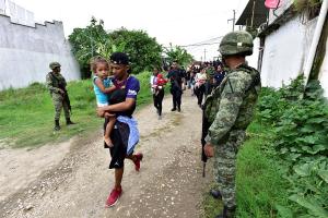 HRW acusa a México de expulsar masivamente a migrantes sin debido proceso