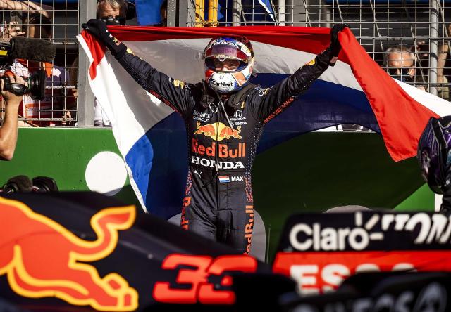 Verstappen recupera el liderato de la Fórmula Uno tras coronarse en Países  Bajos