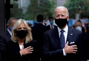 Joe Biden y su esposa Jill hicieron acto de presencia en el homenaje a las víctimas del atentado del #11Sep