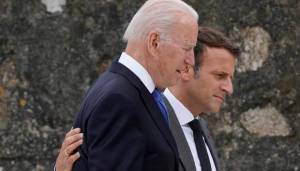 Macron y Biden piden ser prudentes y comprobar el fin de las maniobras rusas