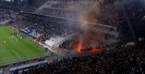 Policías resultaron heridos en disturbios en el partido entre Marsella y Galatasaray (Video)