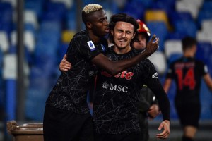 Napoli mantiene su pleno de victorias y recuperó liderato de Serie A