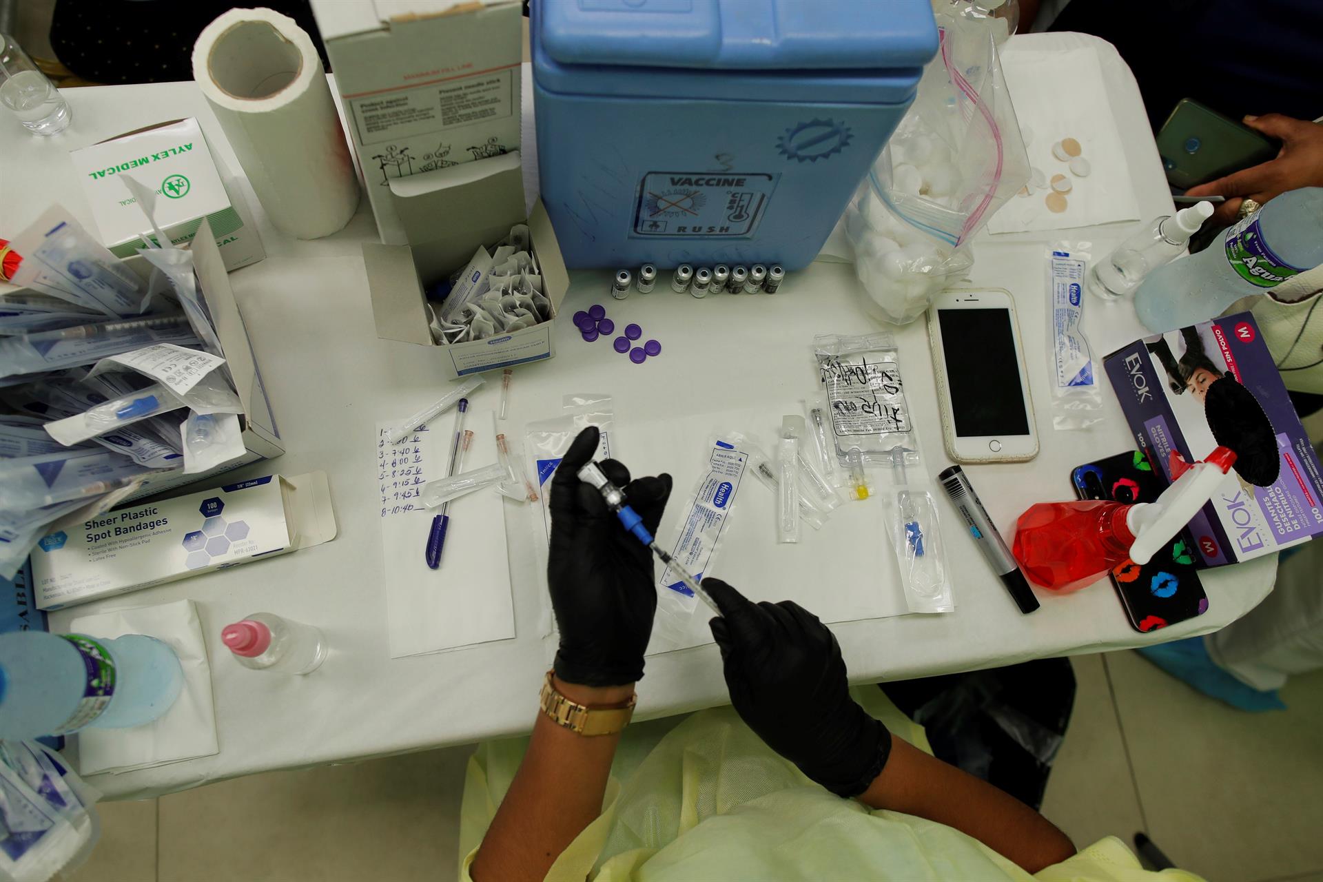 Perú empieza a vacunar contra el Covid-19 a adolescentes a partir de 12 años