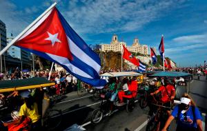 España señala que manifestantes detenidos en Cuba deben estar en libertad
