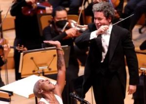 Gustavo Dudamel y la Filarmónica de Los Ángeles “vuelven a casa” tras un año y medio de pandemia