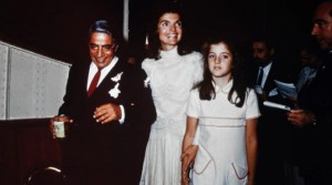 Una amante que quiso matarse y un duro contrato prenupcial: Los secretos de la boda de Jackie y Onassis