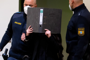 Una “novia del Isis” alemana fue condenada a 10 años de cárcel por dejar morir a una niña que tenía de esclava
