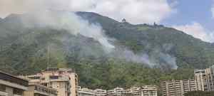 Reportan incendio en el cerro El Ávila #14Oct (VIDEO)