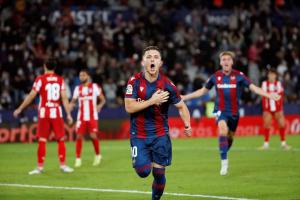 Levante le amargó la noche al Atlético de Madrid con dos penaltis