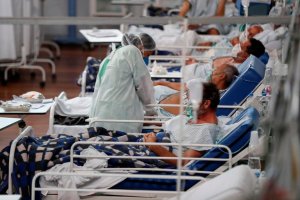 Brasil superó las 636 mil víctimas mortales por el coronavirus