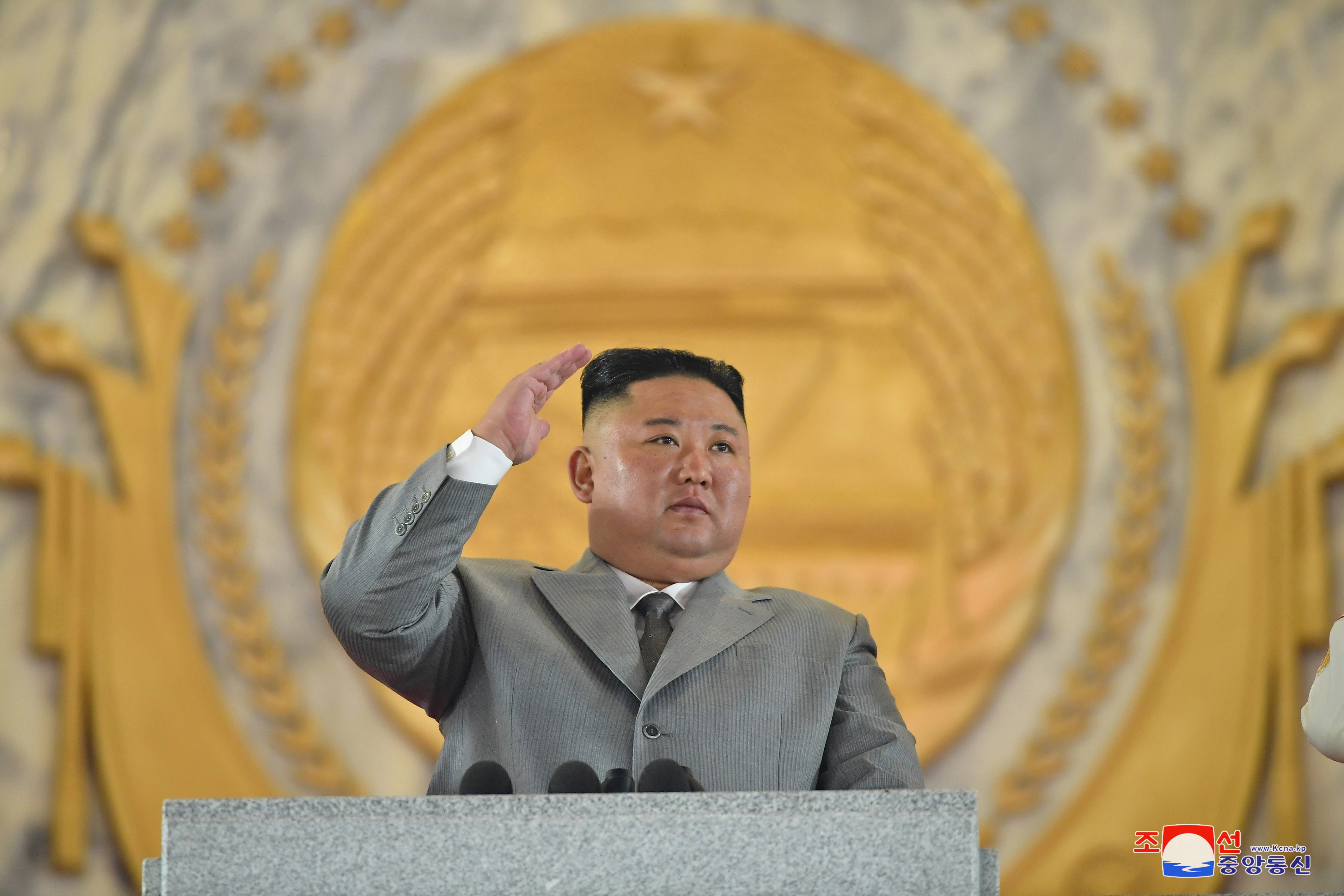 Acorralado por la escasez y el colapso comercial, Kim Jong-un abrirá las fronteras norcoreanas con China