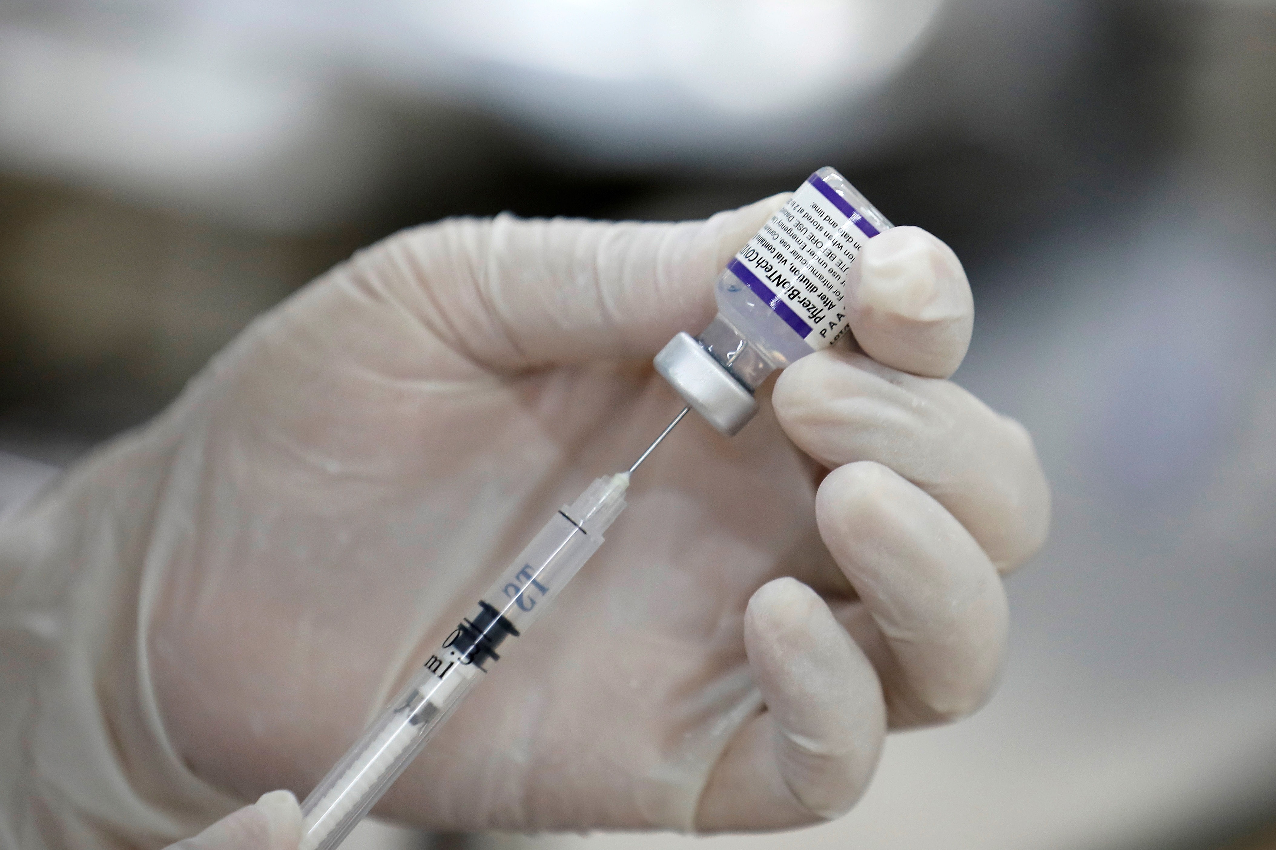 La OMS considera ahora que las vacunas antiCovid chinas requieren tres dosis