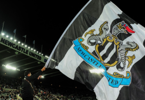 Premier League aprobó la compra del Newcastle por un fondo saudita
