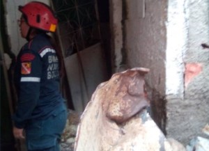 Al menos un muerto tras explotar un cilindro de gas doméstico en la parroquia San Juan este #24Oct