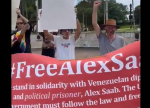 Puñado de comunistas gringos hicieron el ridículo en Miami para apoyar a Alex Saab (Video)