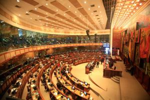 Piden al Parlamento de Ecuador señalar a responsables de la crisis carcelaria