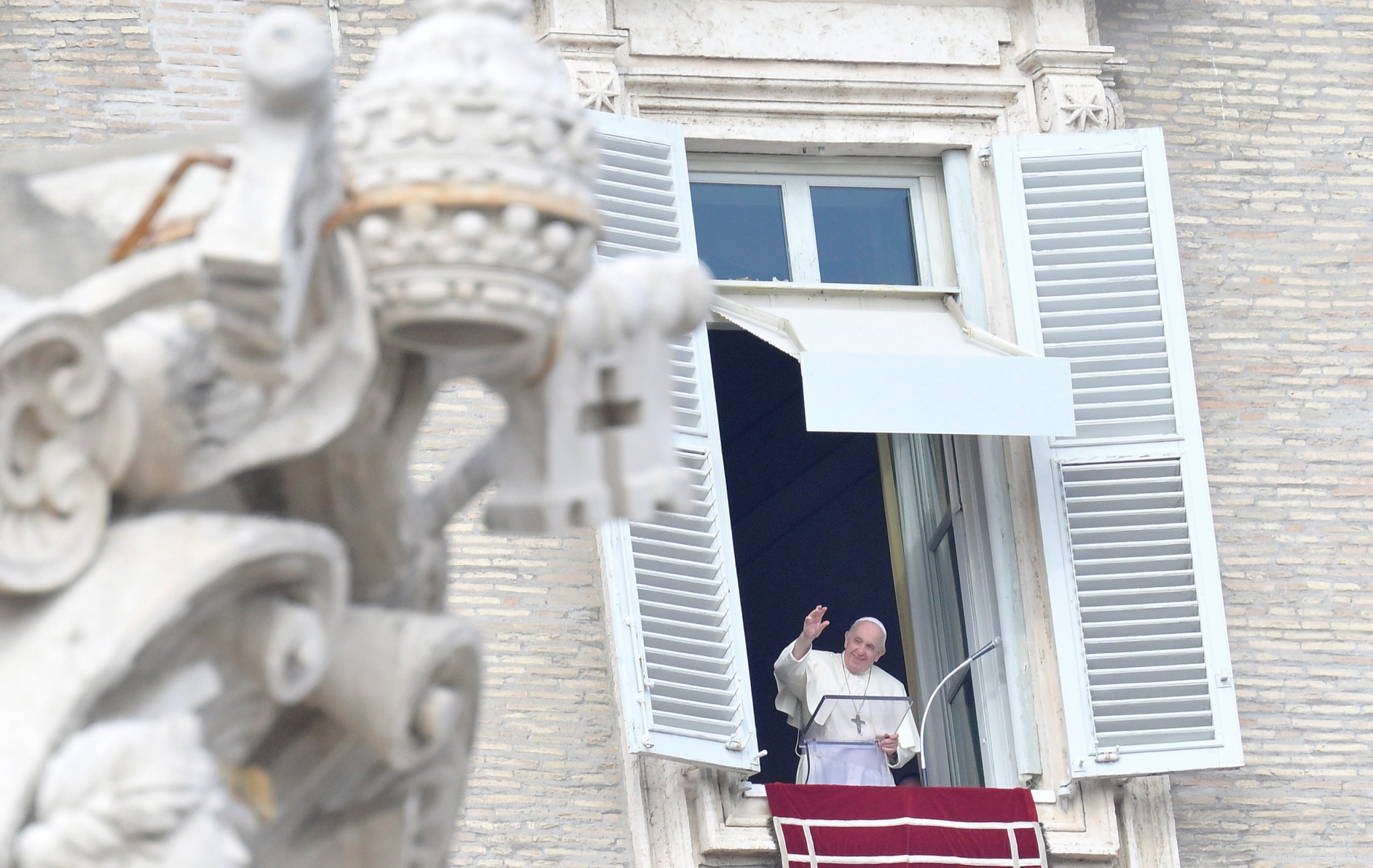 El papa Francisco: No vivamos una Navidad falsa y comercial