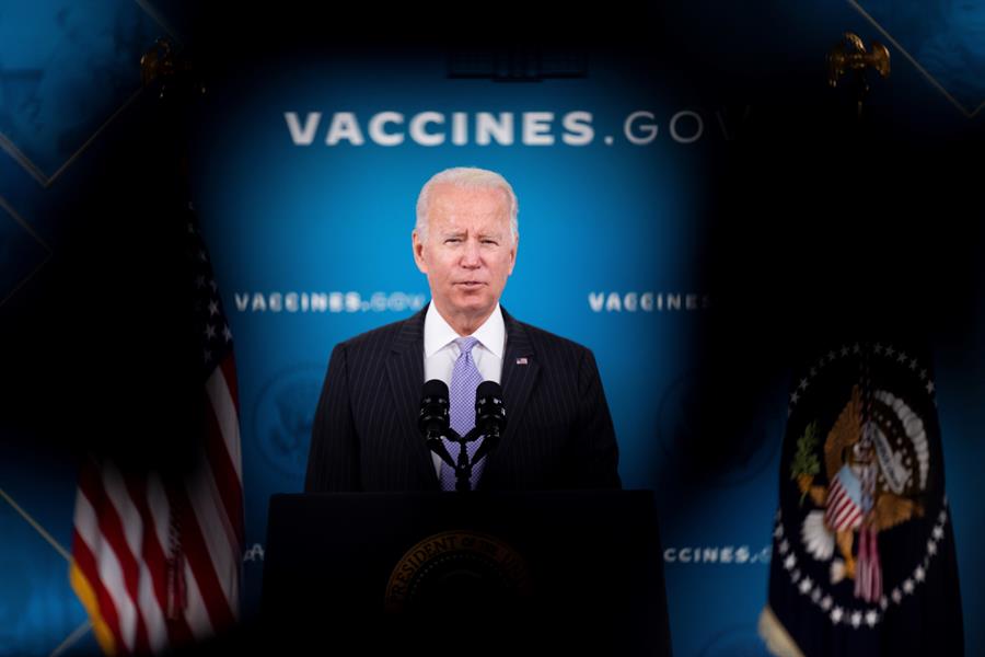 Biden ordena la vacunación obligatoria contra el Covid-19 en empresas de más de 100 trabajadores