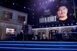 Artistas honran a Rubén Blades como la Persona del Año de los Latin Grammy 2021