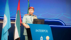 Interpol elige de presidente al general emiratí Al Raisi, acusado de torturas