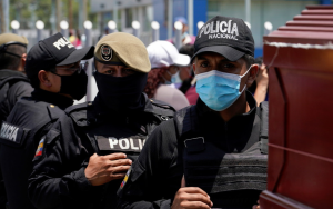 Renuncia el director del servicio penitenciario de Ecuador, tras nuevo motín con decenas de muertos y heridos