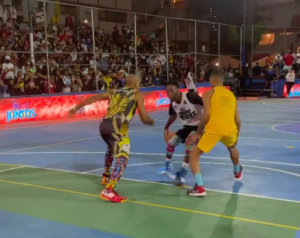 Se prendió tremenda golpiza en una partida de basket organizada por “Mimou” Vargas en Artigas (VIDEO)